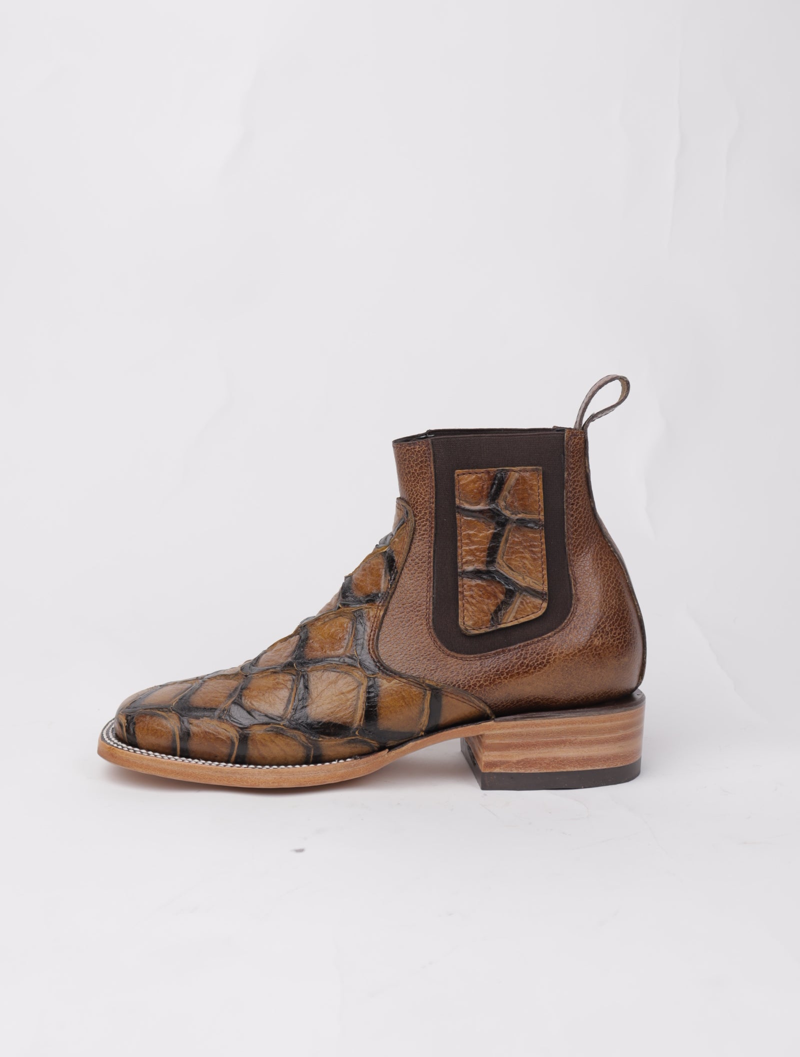 BOTIN EN PIEL DE PESCADO IMITACIÓN